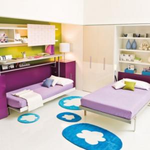 Детска стая с цветна поляна