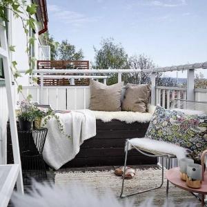 Таванско балконче