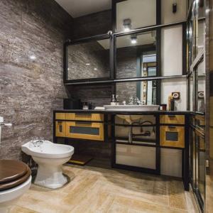 Лукс с гранит в преливащи сиви нюанси и ретро дизайн