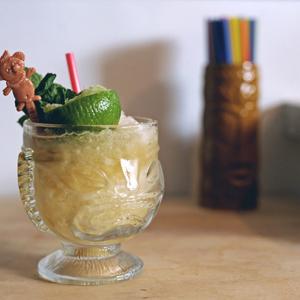 Бар на прозореца