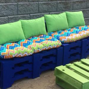 Чаровно диванче за балконския кът