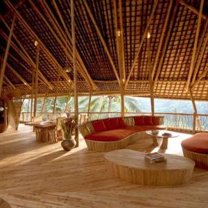 Просторна дневна ви кани на чаша освежаващ коктейл