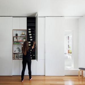 Този дом изненадва с удивителни възможности за съхранение