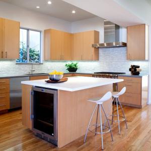 Изберете масивен кухненски остров с класически дизайн