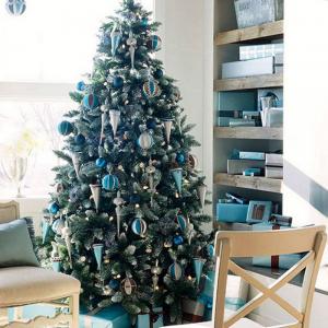 1. Коледна елха