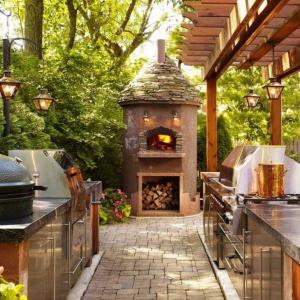 Външна кухня с италиански привкус