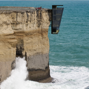 Скална къща с уникална гледка