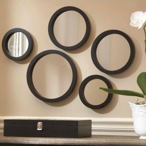 Свободата влиза през антрето