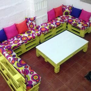 Детско намигване