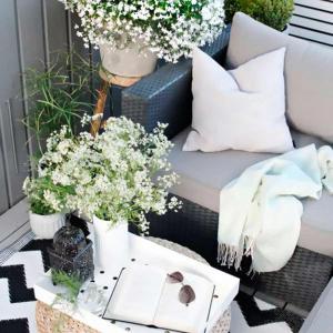 Елегантно съчетание в черно и бяло