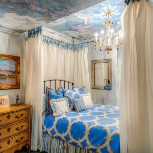 Лазурно арт небе