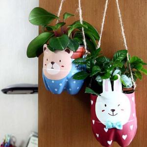 Интересни саксии от пластмасови шишета