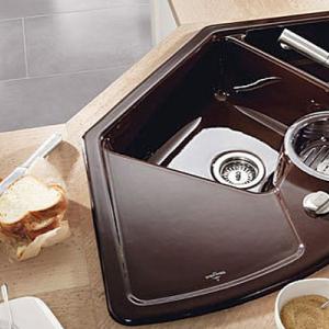 Ъглова мивка