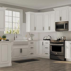 Класиката носи бяло