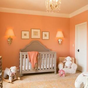 Нежност с цвят на праскова за малката принцеса