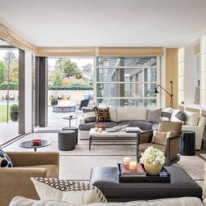 Неумело съчетаване на цветове и материи