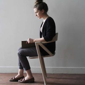 Стол с два крака