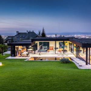 Къщата обаче невинаги предлага достатъчно развита инфраструктура