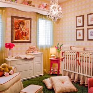 Изискан вкус – оранжево, бяло, пастелни тонове