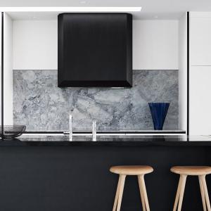 Контраст и игра на сенки в кухнята