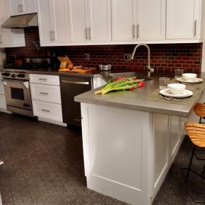 Бъдете креативни и поставете мивката именно в ъгъла на кухненския модул