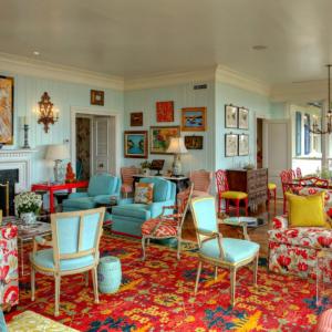 Цветните шарки завлавяват съвременния интериор