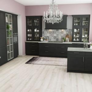 Комбинирайте модерно обзавеждане с ретро декорация