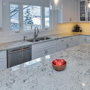 Гранитен плот - как да изберете правилния?