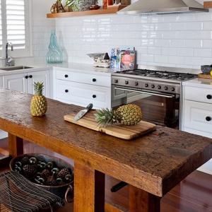 Рустик плот като перфектен акцент в кухнята