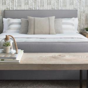 Функционални мебели за малка спалня