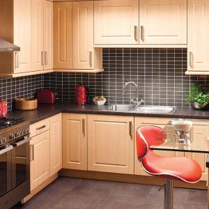 Цвят, дърво и естествени материали