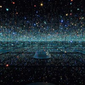 Впечатляваща светлинна инсталация