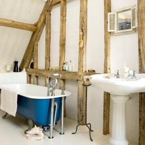 Чаровно решение с леко намигване в синьо