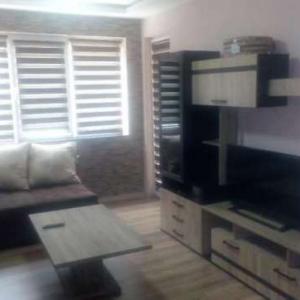 декоративна стена от камък в хол