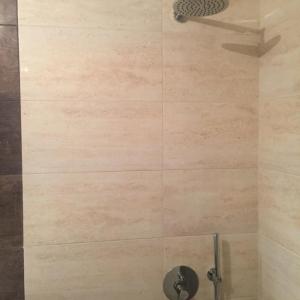 Вграден душ