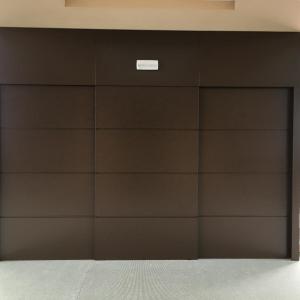 Ламперия с плъзгаща врата