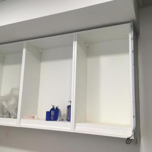 Монтаж на кухненски горни шкафове