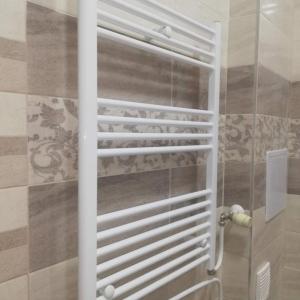 Монтаж лира