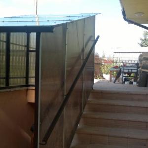 Метална конструкция с поликарбонат