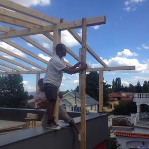 Направа на дървена конструкция.