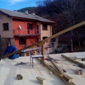 Ремонт и изграждане на покриви" от Зоистрой2017Еоод.