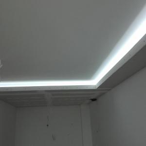 Скрито осветление