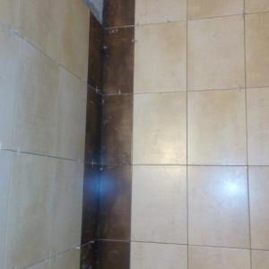 Слагане на фаянс