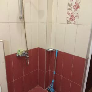 Баня (червена)