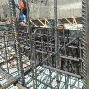 Груб строеж