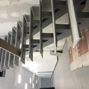 Интериорно стълбище