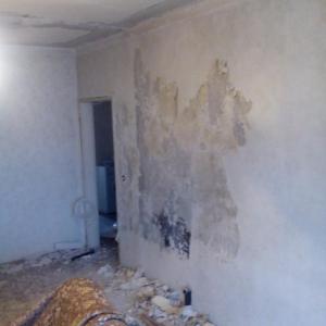 премахнати тапети и ронливи стени