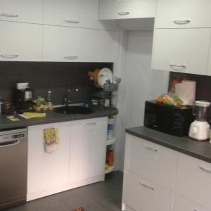 Преустройство на хол в дневен тракт с кухня