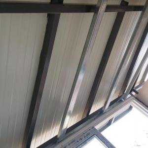 Покрив панелен на конструкция.