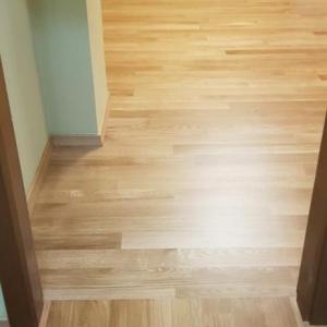 Циклене и лакиране на паркет с полиуретанов лак и без лайсни